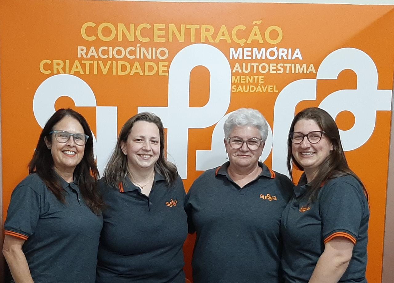 Equipe de Camaquã durante inauguração - franquias SUPERA 