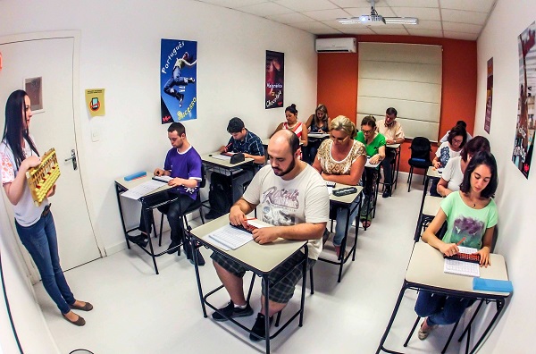 Franquia SUPERA tem curso para idosos